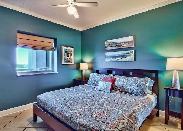 Sanibel Unit 1203-amazing Views-short Walk To Beach-sleeps 6-lagoon Access Apartment