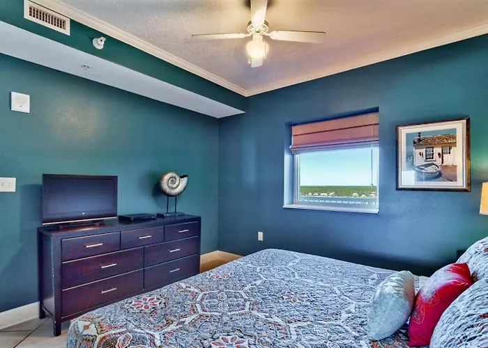 Sanibel Unit 1203-amazing Views-short Walk To Beach-sleeps 6-lagoon Access