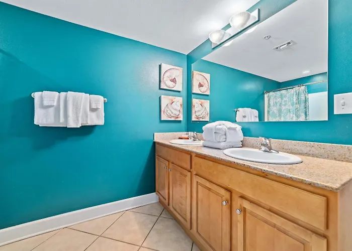 Sanibel Unit 1203-amazing Views-short Walk To Beach-sleeps 6-lagoon Access *